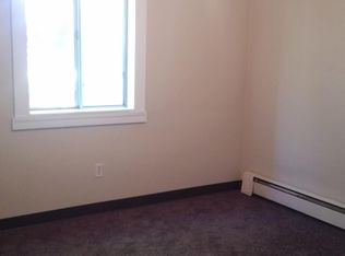 27 Wayne St APT 5, Niles, OH 44446