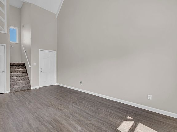 2nd image of 1017 Shawnee St