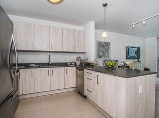 7524 E Treasure Dr, North Bay Village, FL 33141
