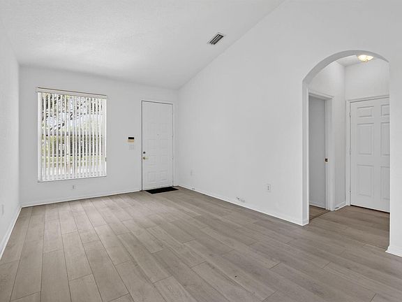 3rd image of 7915 NW 20th St