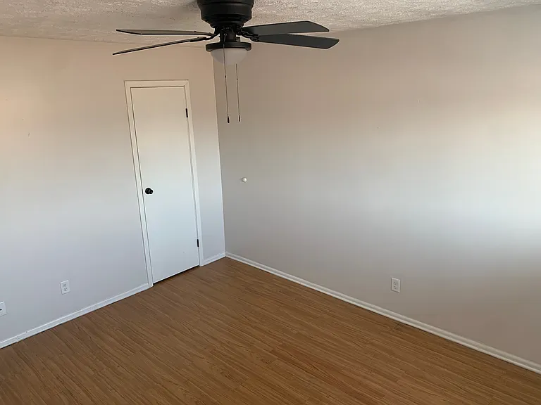 6450 Farmdale Rd #1 — Photo 8