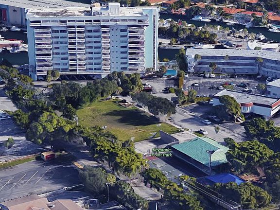 4th image of 13155 Ixora Ct Unit 3