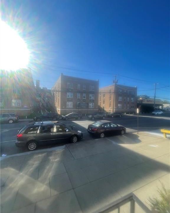 2209 Main St Bridgeport CT Zillow Apartments For Rent In Bridgeport   Fe0b3dce3c67c49f43bd81eae3ab9d96 Cc Ft 960 