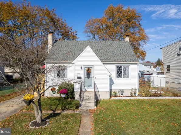 703 W Lincoln Ave, Magnolia, NJ 08049