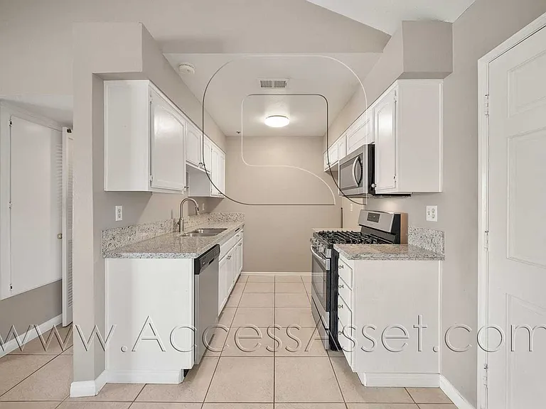 4109 Carol Dr #H — Photo 24