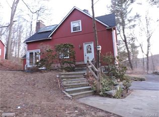328 E Boyds Rd, Carmel, NY 10512