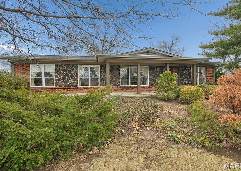 1st image of 10688 Gravois Rd