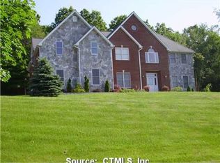 37 Watch Hill Dr, Middletown, CT 06457