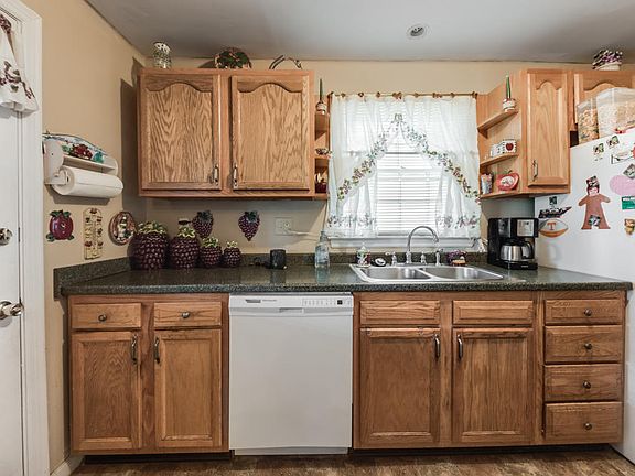5th image of 1738 Nickerson Ave