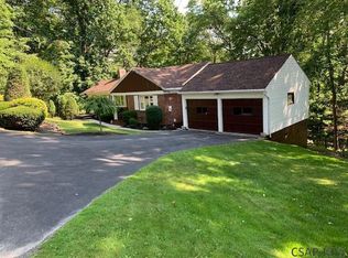 1023 Willett Dr, Johnstown, PA