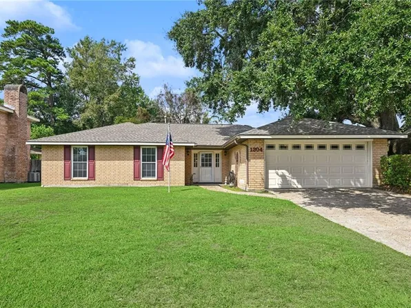 1304 Independence Dr, Slidell, LA 70458