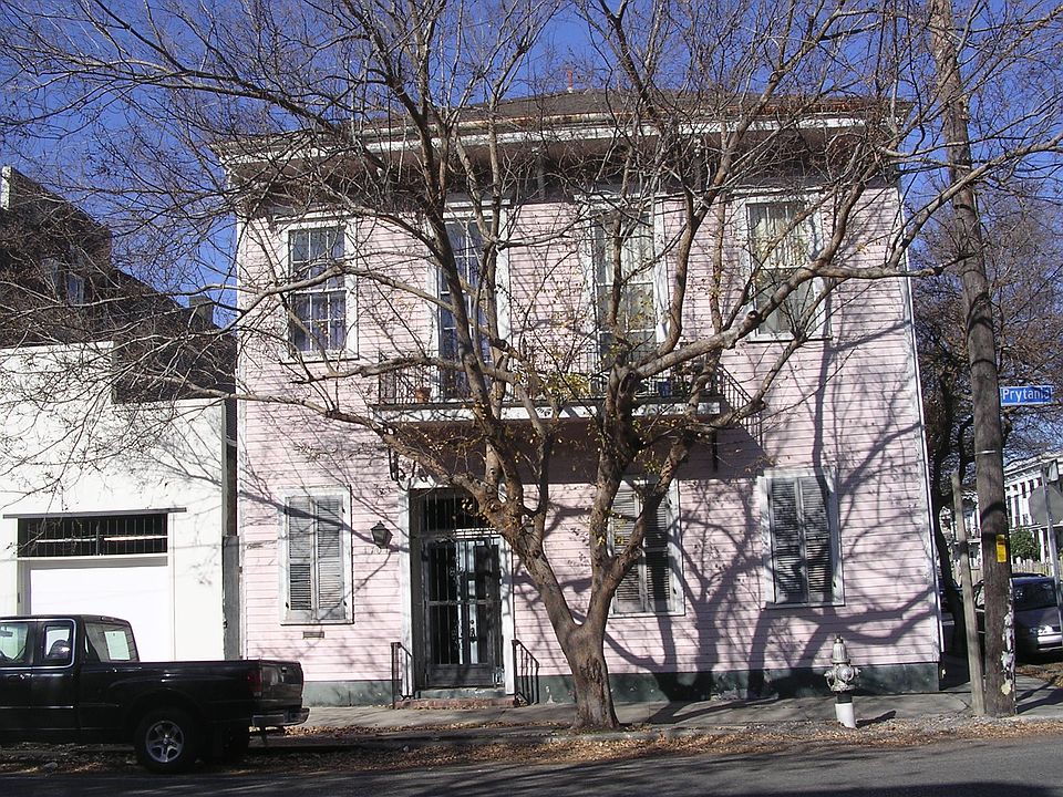 1st image of 1701 Prytania St