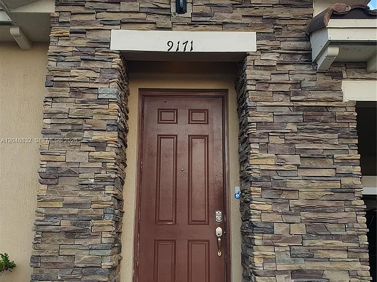 9171 SW 169th Pl — Photo 9