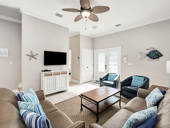 4th image of 172 Sugar Sand Ln