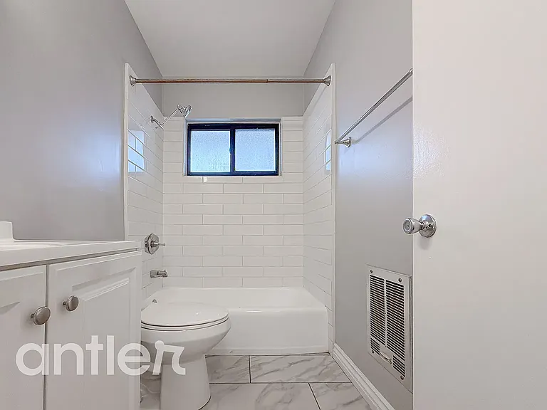 14271 Dickens St #A8 — Photo 11