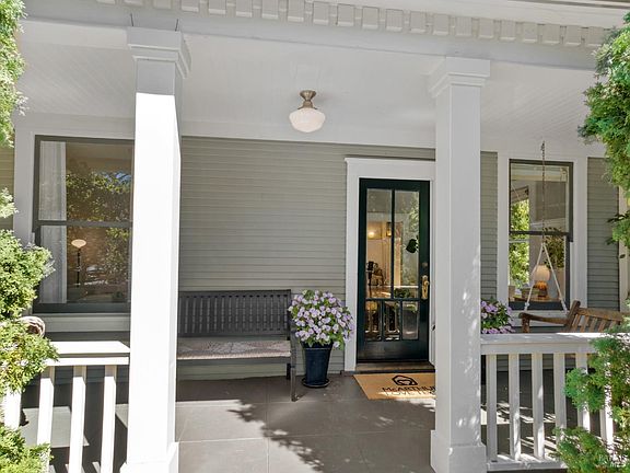 4th image of 4 WILLOW Avenue