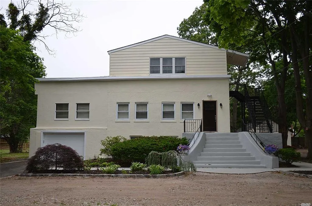 792 Larkfield Rd — Photo 1