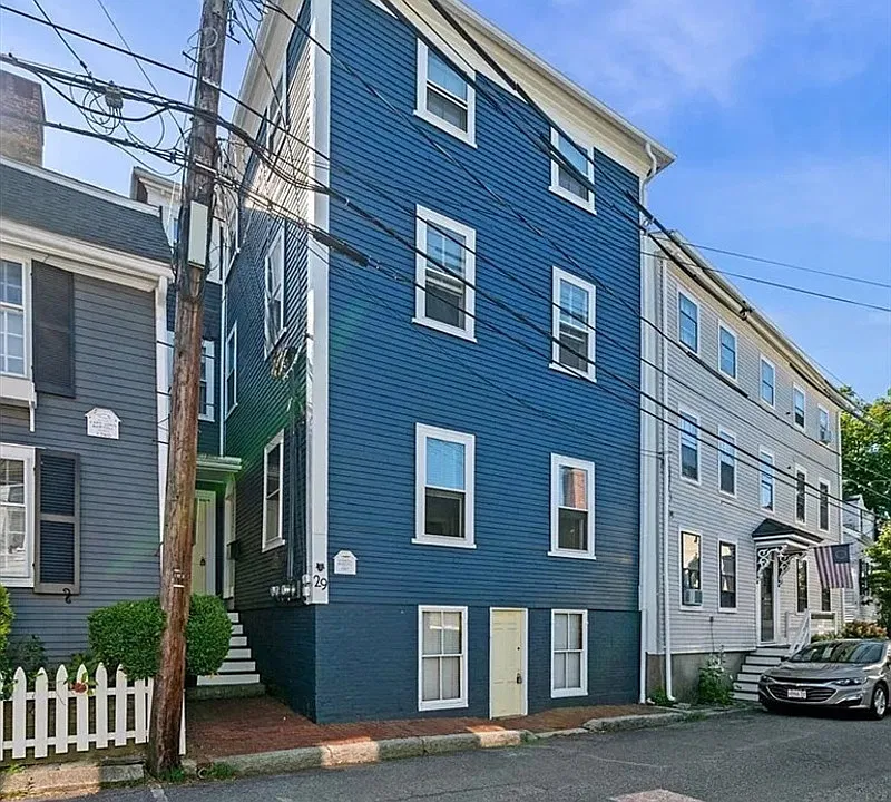 29 Front St #2