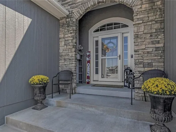 13103 Kelli Dr, Kearney, MO 64060