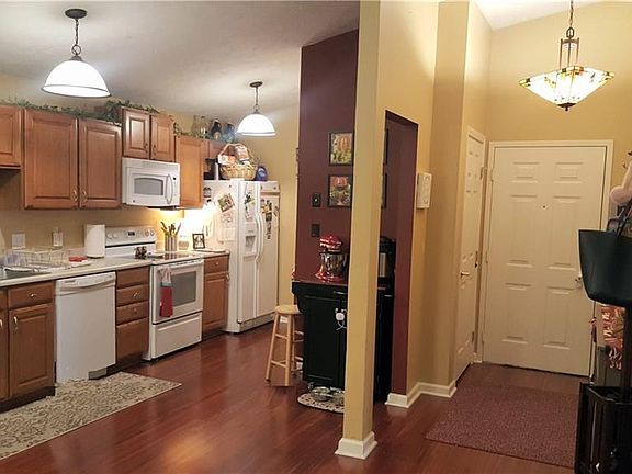 5th image of 6527 Jade Stream Ct APT 208