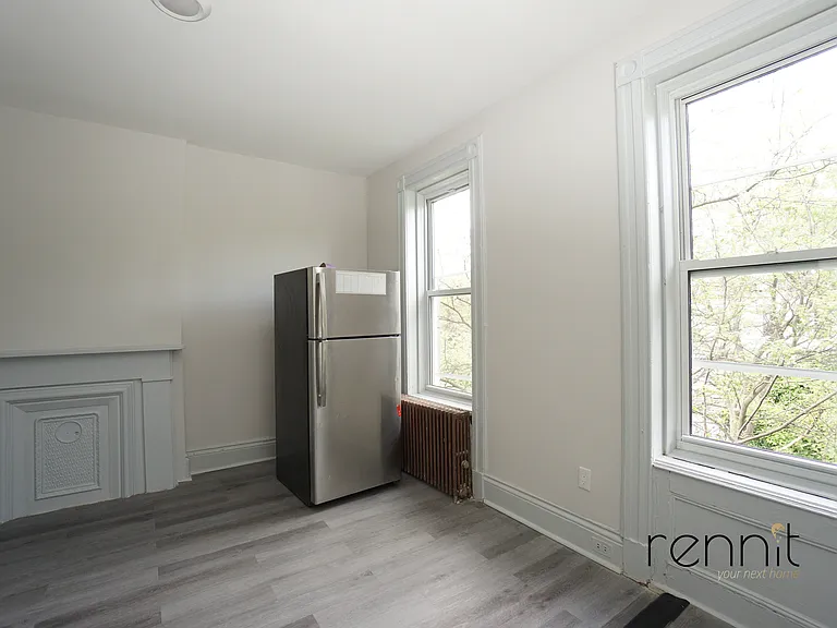 77 Somers St #2 — Photo 15