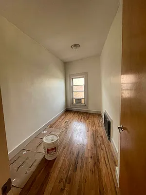 Rented by Greenrock Management | media 7