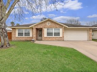 10803 Cayman Mist Dr, Houston, TX 77075
