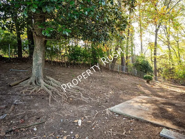 20 Linda Ln — Photo 34