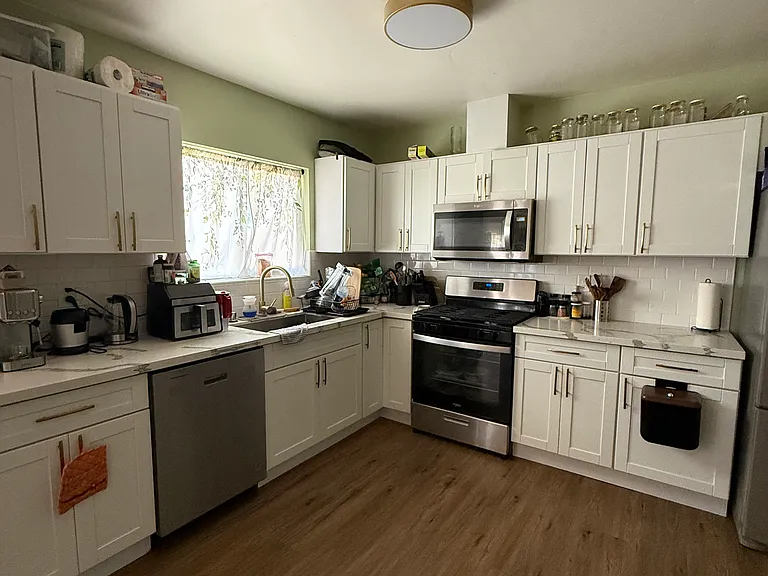 5961 Redburn Ave — Photo 12