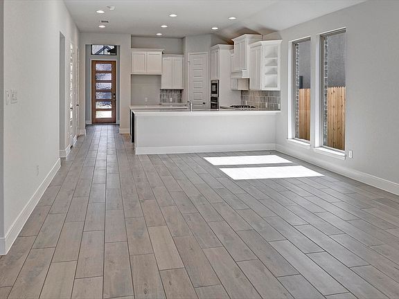 2nd image of 2607 Vistablue Lane