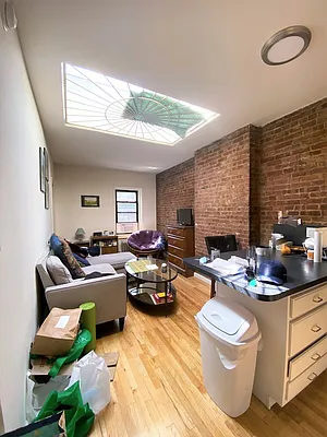 Rented by City Connections Realty | media 7