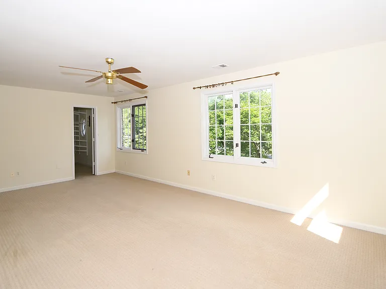 26 Holly Leaf Ct — Photo 66