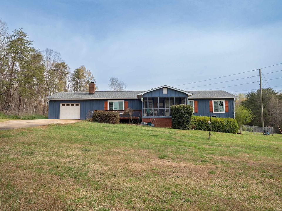 1st image of 155 Coastline Dr