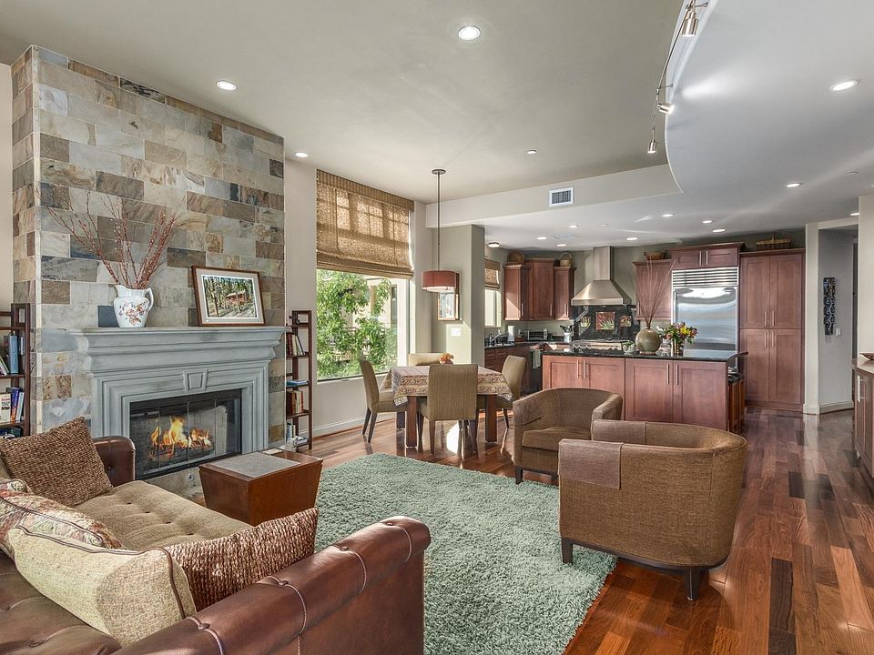 1st image of 8 Biltmore Est Unit 206