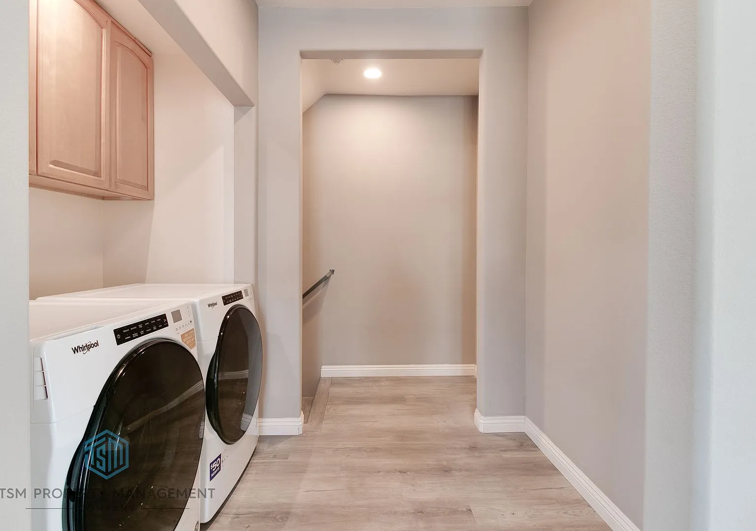 2 Bed 2.5 Bath Townhouse in Prime Location of Alhambra — Photo 4