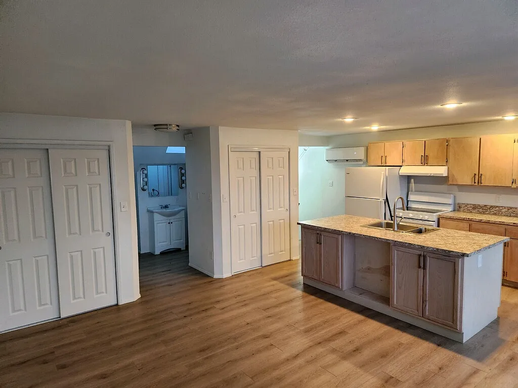 1st St, Steilacoom — Photo 4