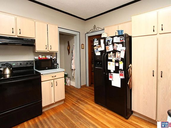 2nd image of 2110 Park Ave