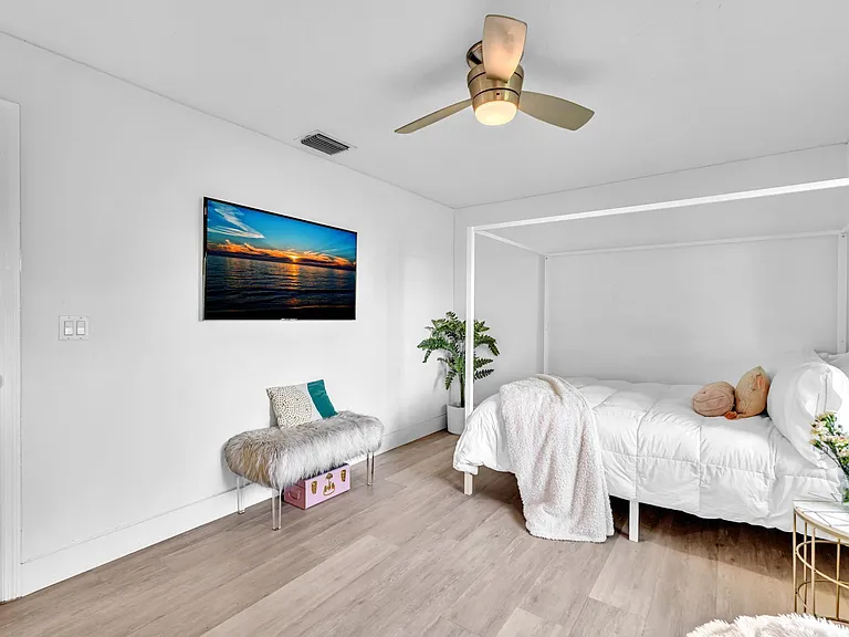 12502 Baywind Ct — Photo 32