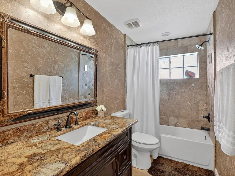 502 Ernst Ct — Photo 19