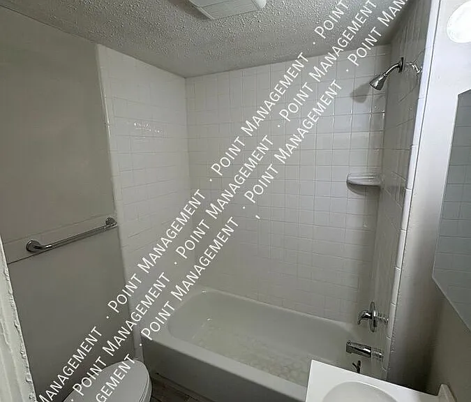 120 Avendale Ave NE #8 — Photo 6
