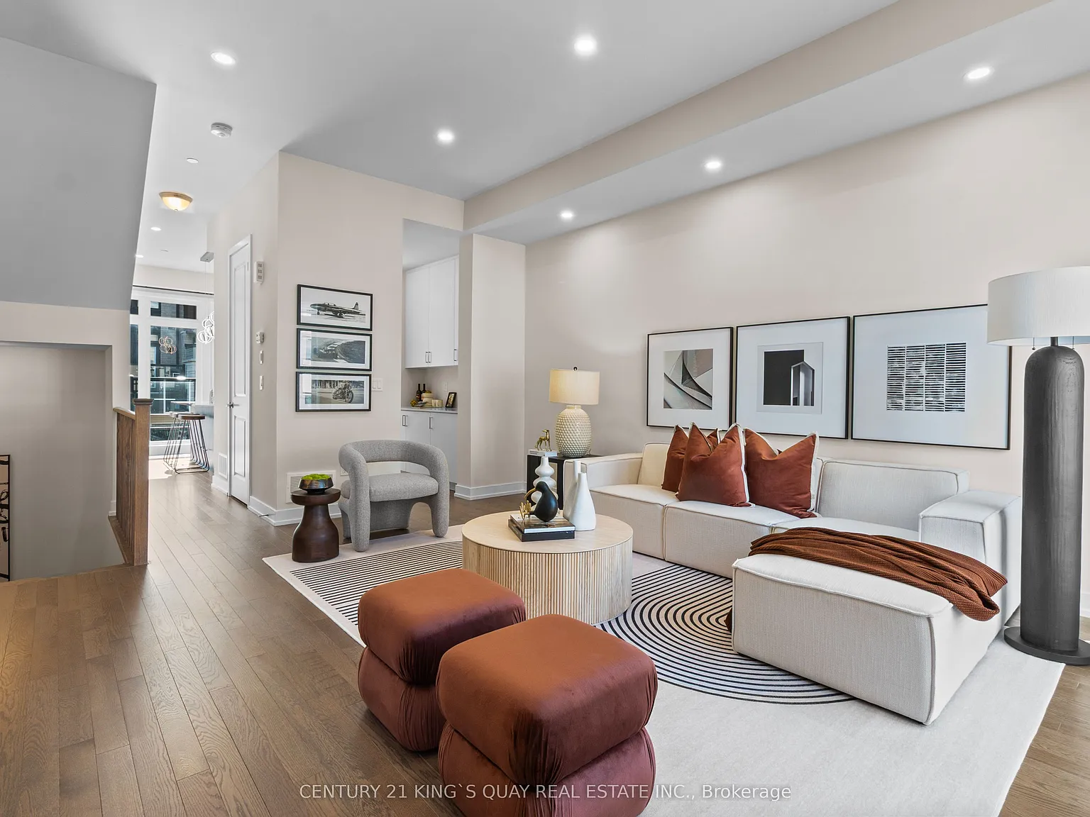 4 bed, $3,980 — Photo 3