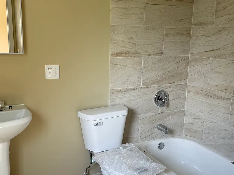 207-209 N Parkside Ave #2 — Photo 2