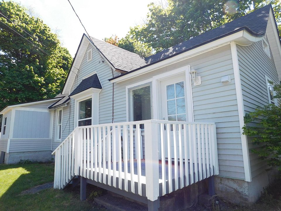 1st image of 155 Burnham St W