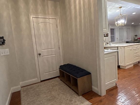 4th image of 37 W Millbury Rd