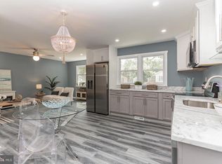 1715 Chesapeake Dr, Edgewater, MD 21037