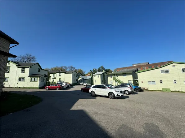 974 Oakland Ave, Indiana, PA 15701