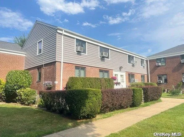 217-18 67 Avenue #2, Bayside, NY 11364