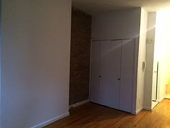 Rented by Acacia Realty