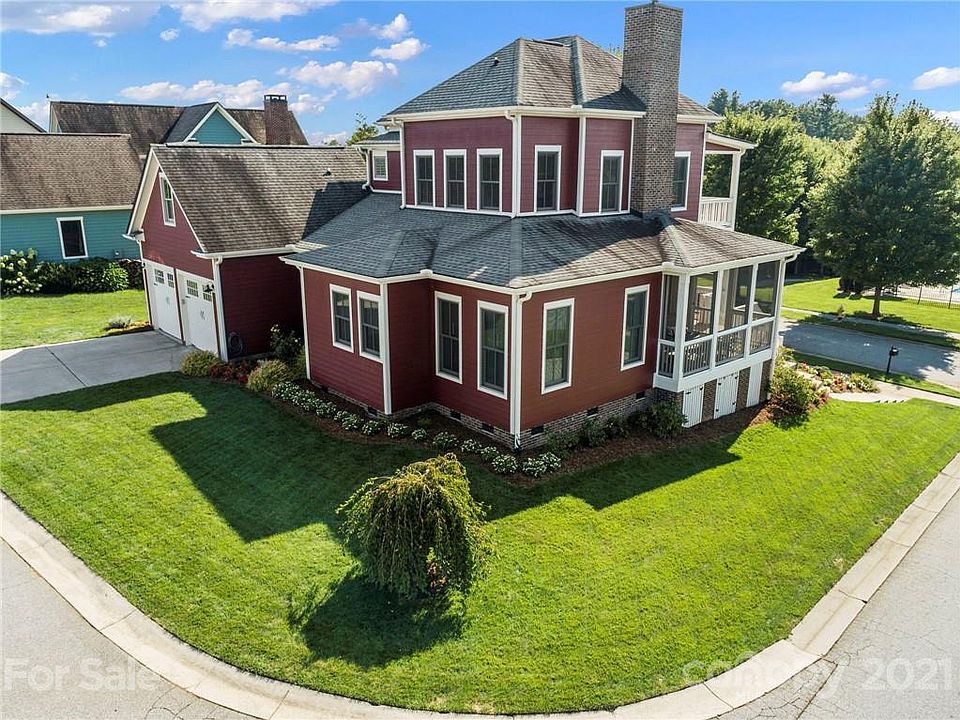 303 Hollabrook Pkwy, Mills River, NC 28759 Zillow