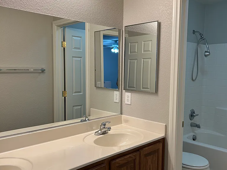 9025 Grenache St — Photo 15